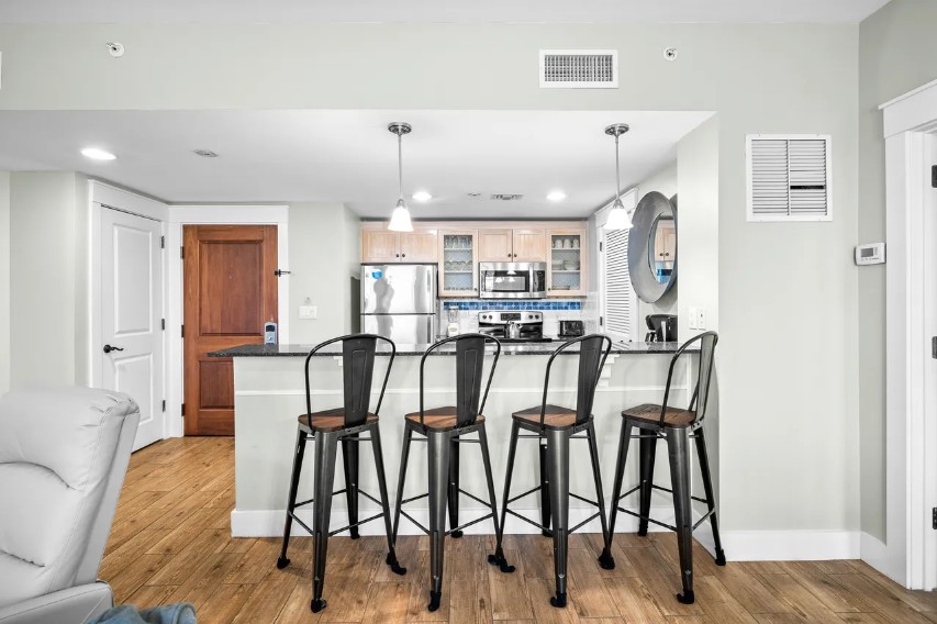Kitchen Bar