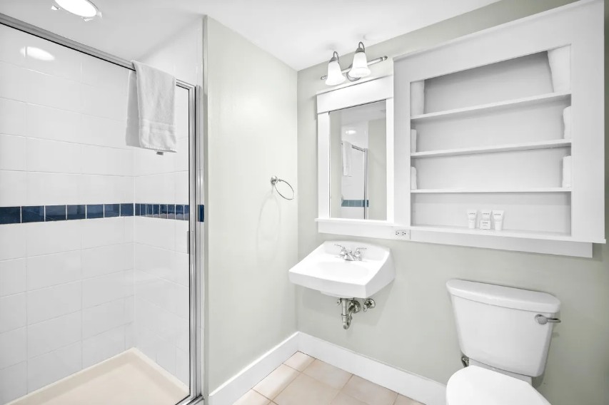 Bathroom 2