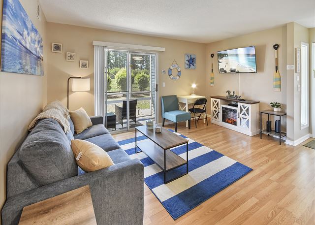 Retreat at Glenns Bay 203E