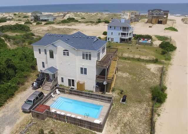 Bikinis and Bellinis 4