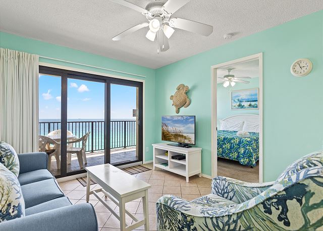 Commodore 1009 Gulf-Front 1BR Sleeps 4 Panoramic Views Direct Beach Access