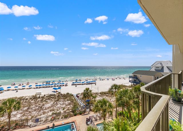 506 – Stunning Beachfront 3BR Condo with Balcony, Pool & Panoramic Gulf Views