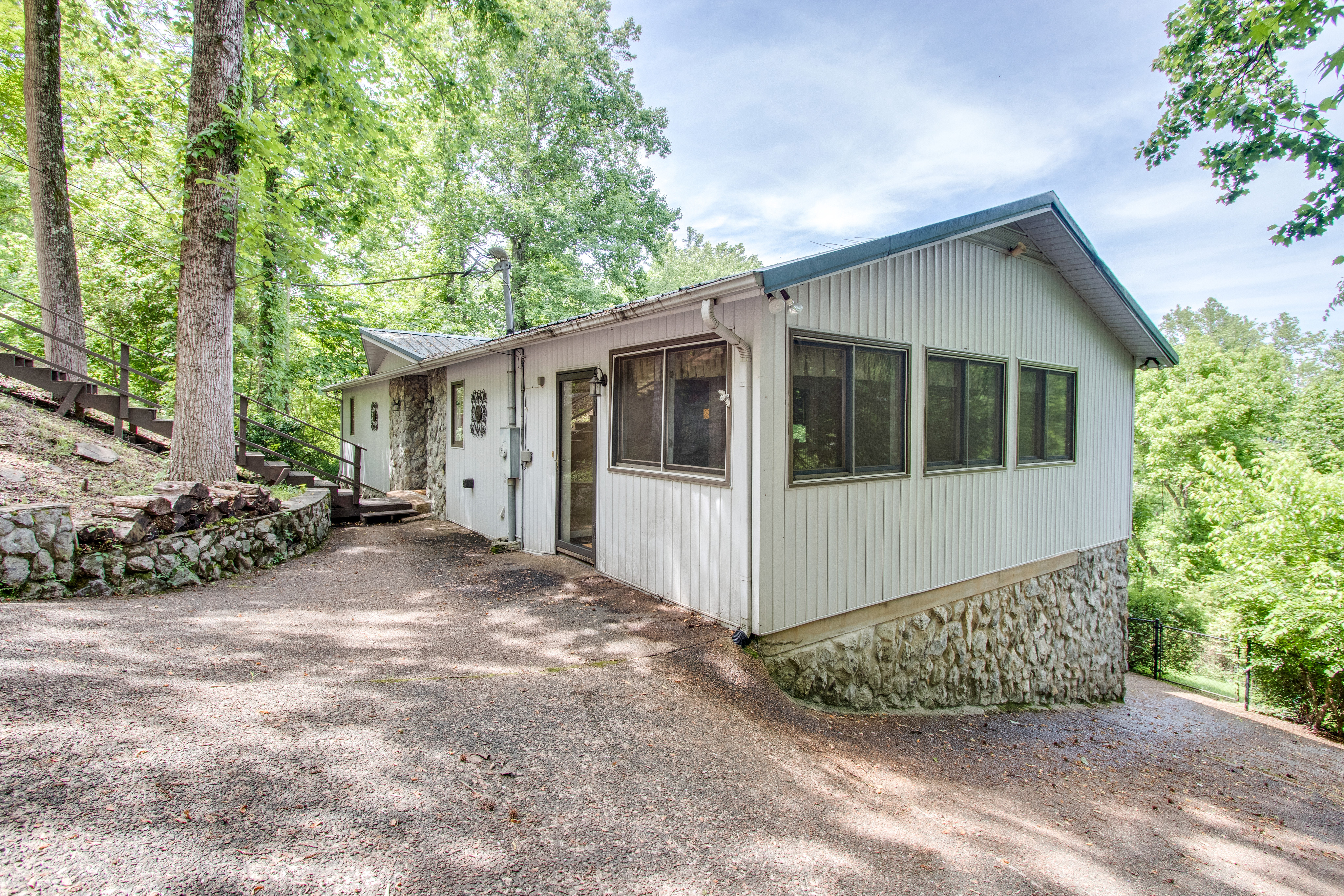 Hurricane Hills Center Hill Chalets