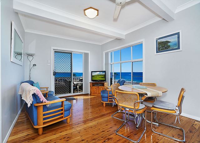 Beachcomer, Unit 1 - The Entrance, NSW