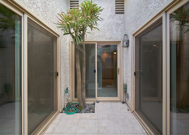 231 Camino Arroyo South
