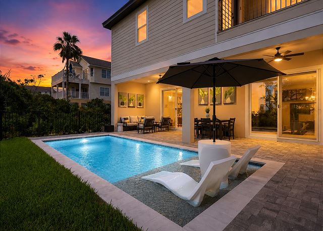 Marbella - Private Heated Pool!