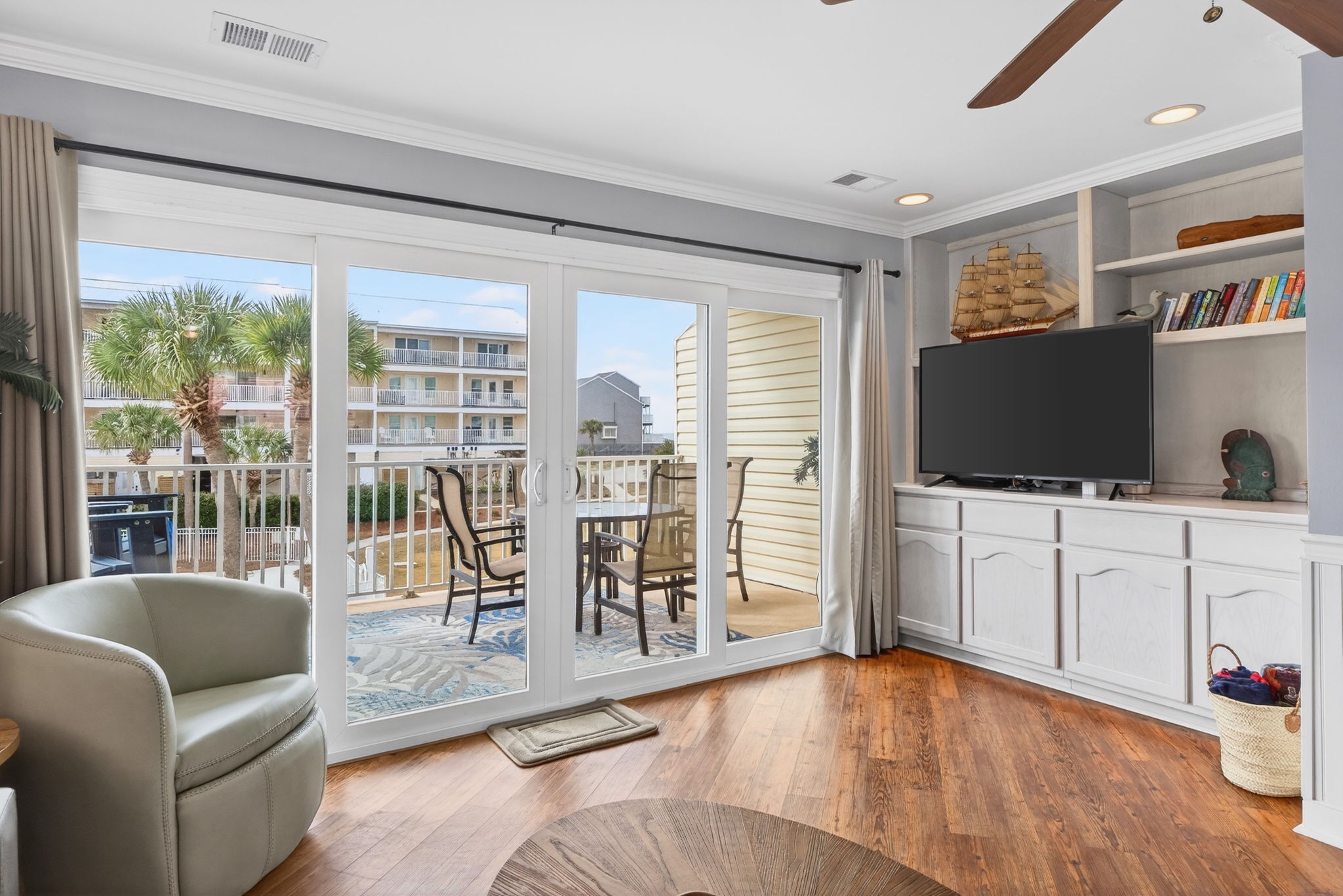 Beach Happy | Coastal Joe Vacation Rentals