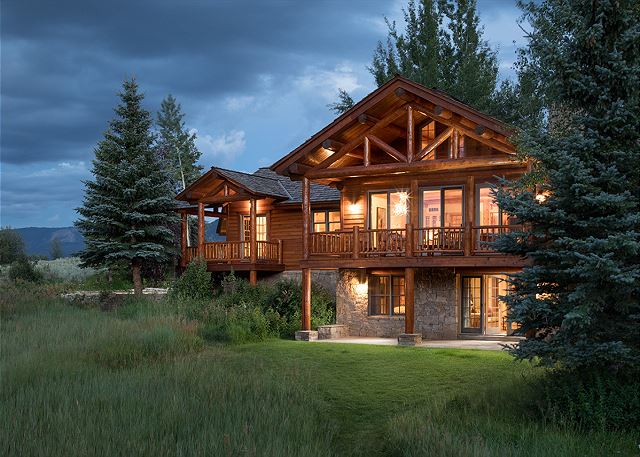 Luxury Vacation Rental in Jackson, WY - Two Elk Lodge