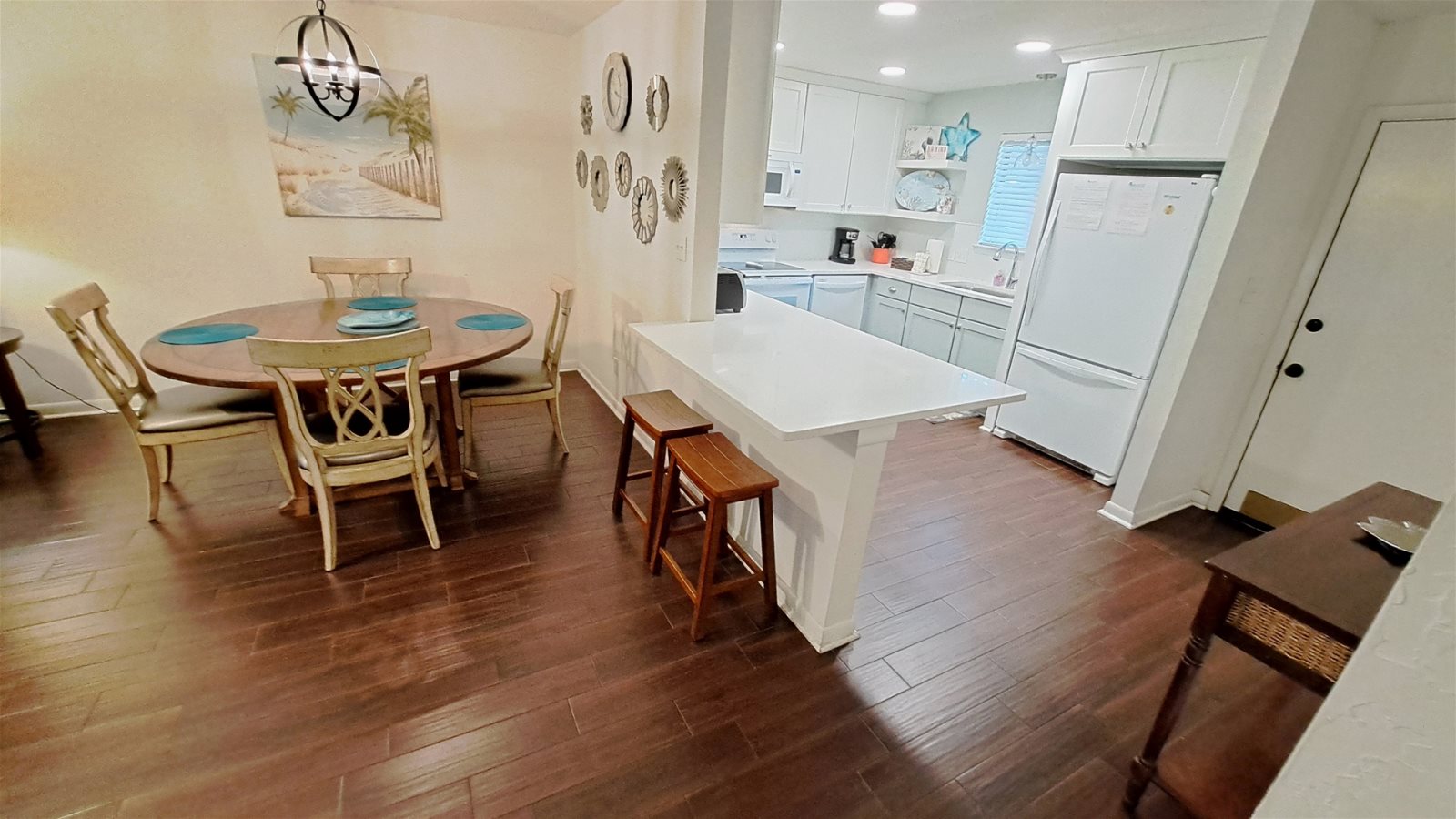 Kitchen/Dining