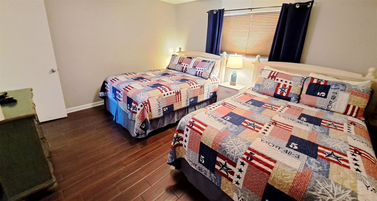 Guest Bedroom 2 Queen Beds 