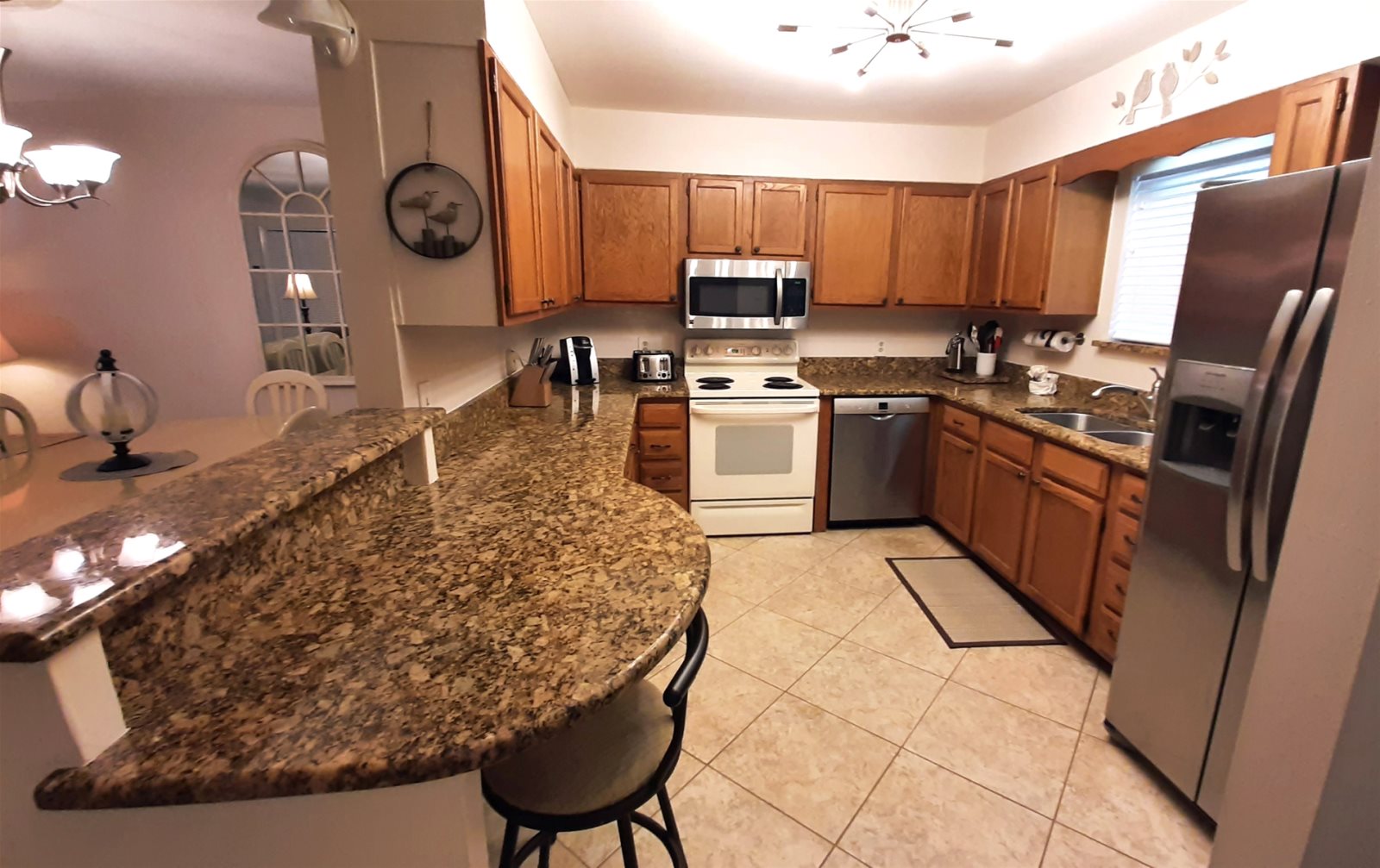 Sand Pebbles #1401 Chateau La Mer II 2Bd-2Bath Walk-In Shower Ground Floor
