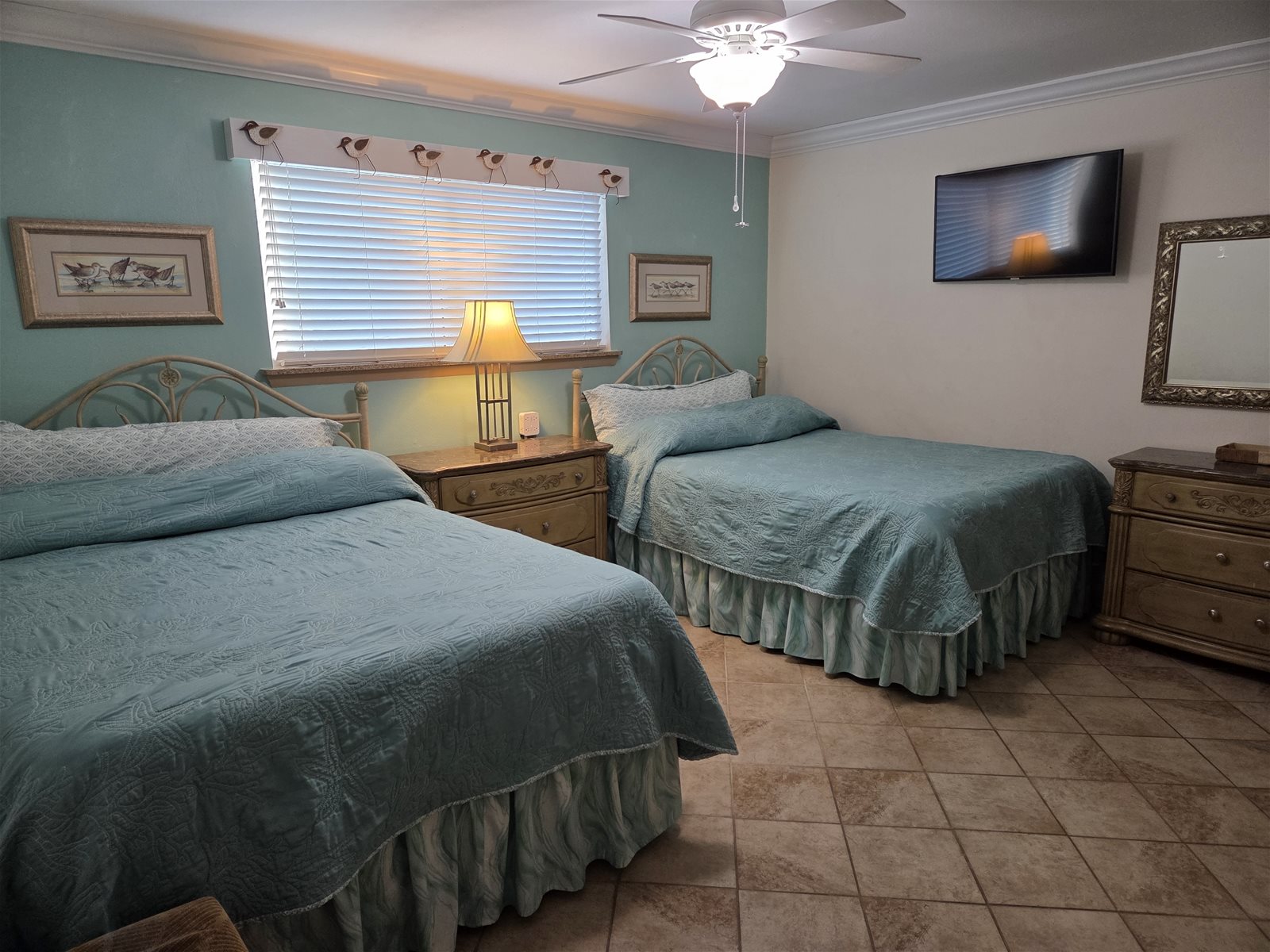 Master Bedroom 2 Queen Beds