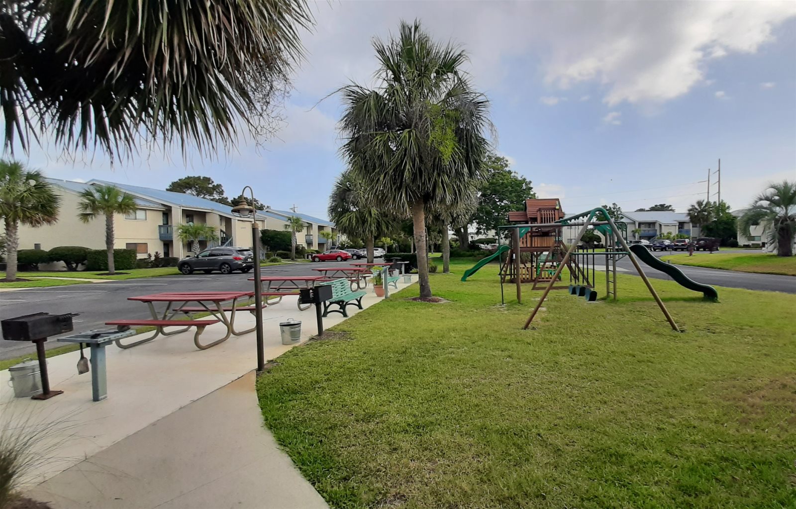 BBQ & Playground