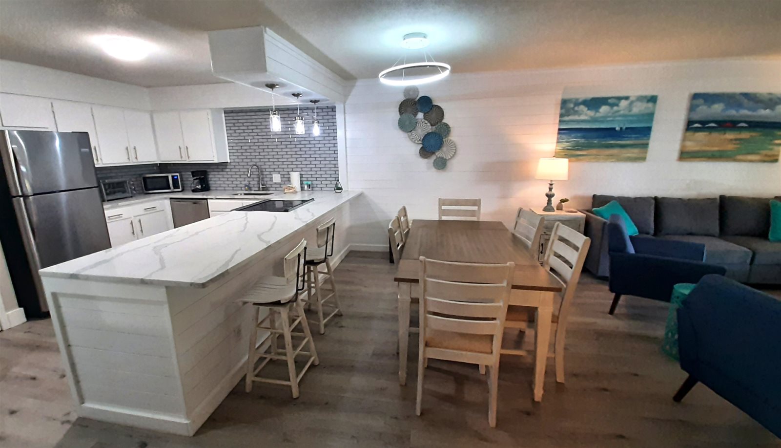 Gulf Memories#802 Beach Svc Included -2 Chairs and Umbrella 2-Bd 2-Bath 1stFl | Photo 3