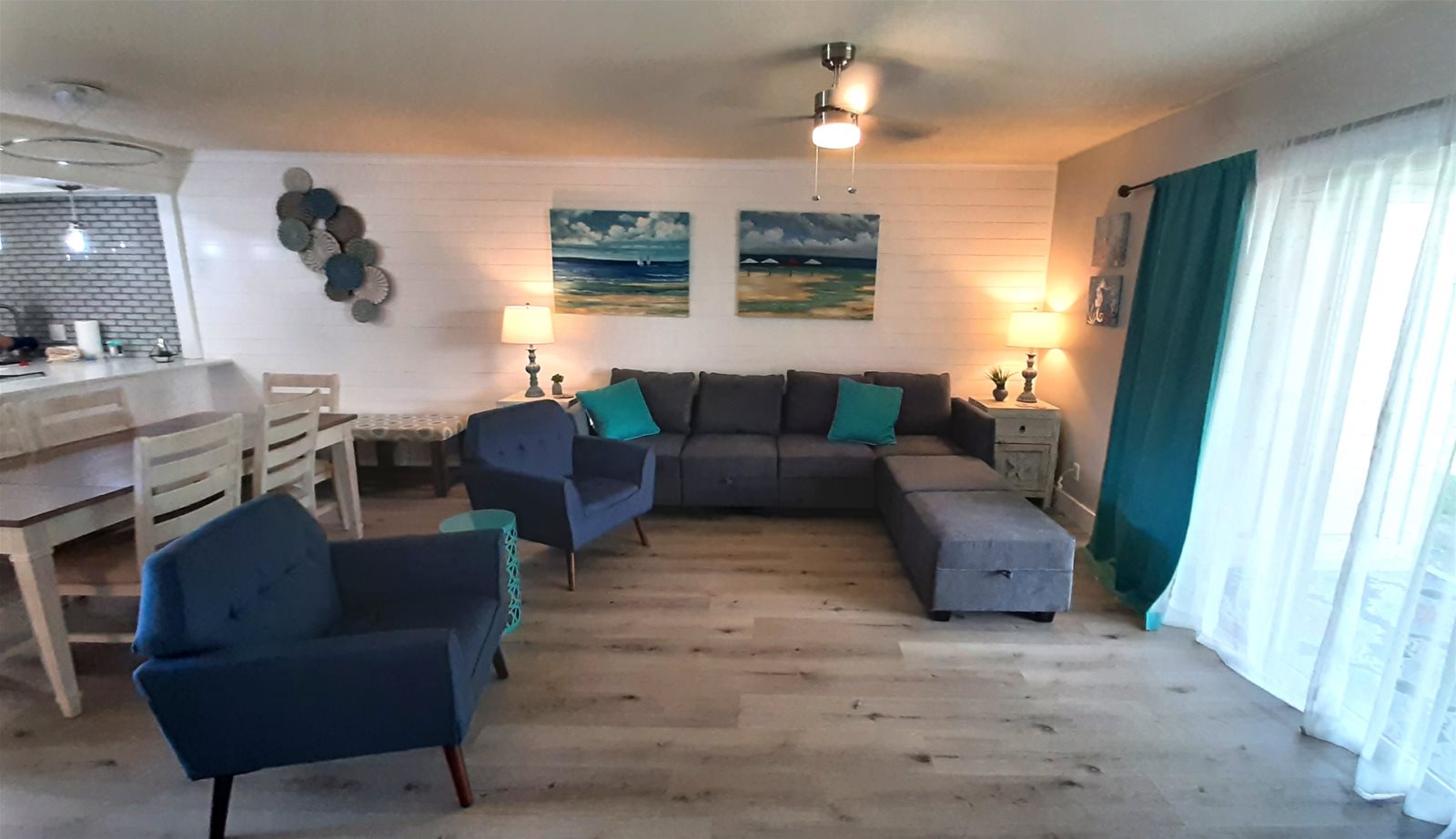 Gulf Memories#802 Beach Svc Included -2 Chairs and Umbrella 2-Bd 2-Bath 1stFl | Photo 2