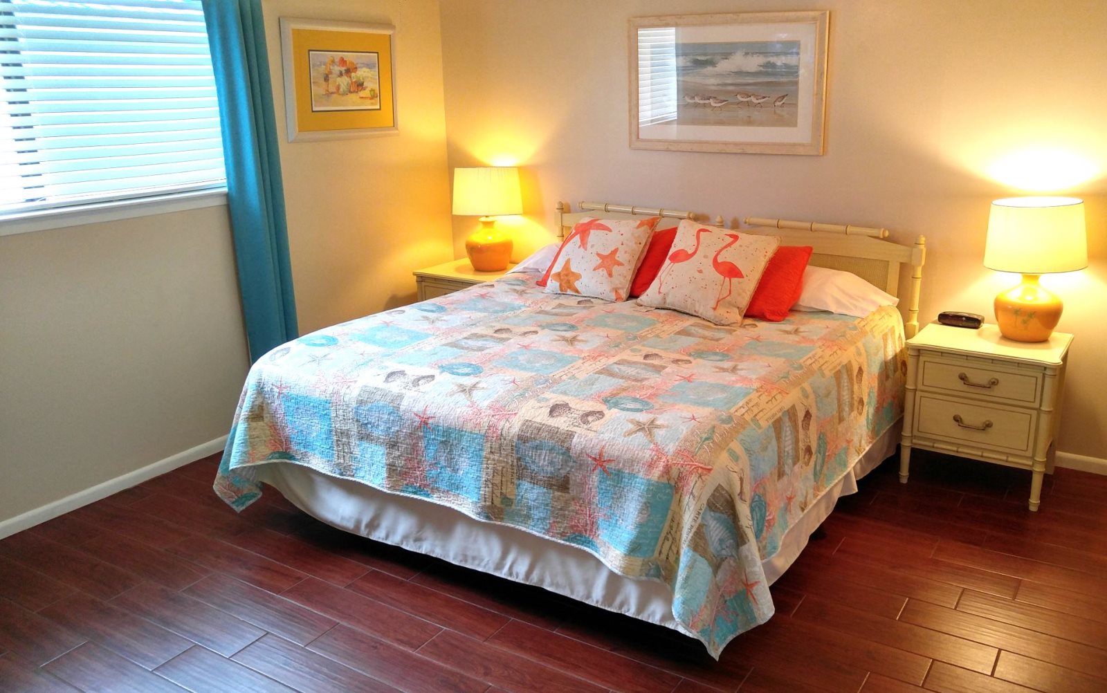 Master Bedroom King Bed with Ensuite