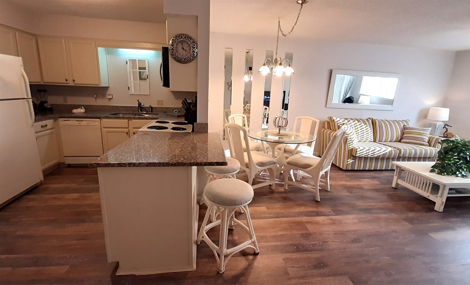 Sea Renity #602 Chateau La Mer II 1Bd-1Bath 1st Fl Close to Pool