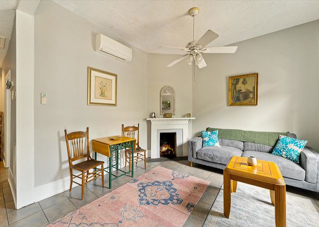 “Southern Comfort in a Cozy Cottage Retreat.”