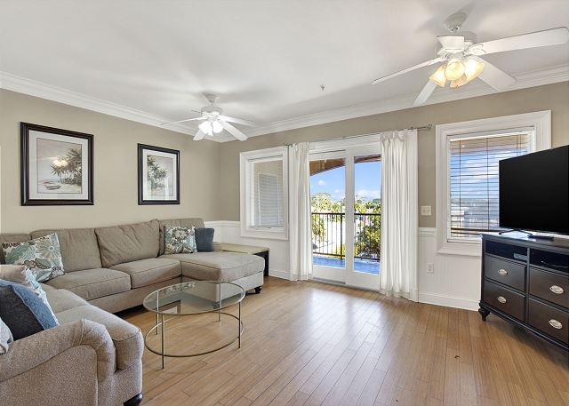 Coastal Retreat on Tybee Island – Steps to the Beach