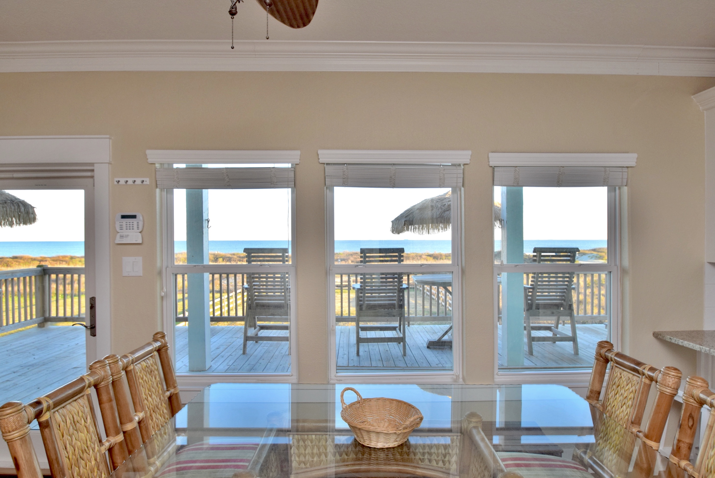 Beachfront Breeze Vacation Rental in Crystal Beach,TX Cobb Real Estate