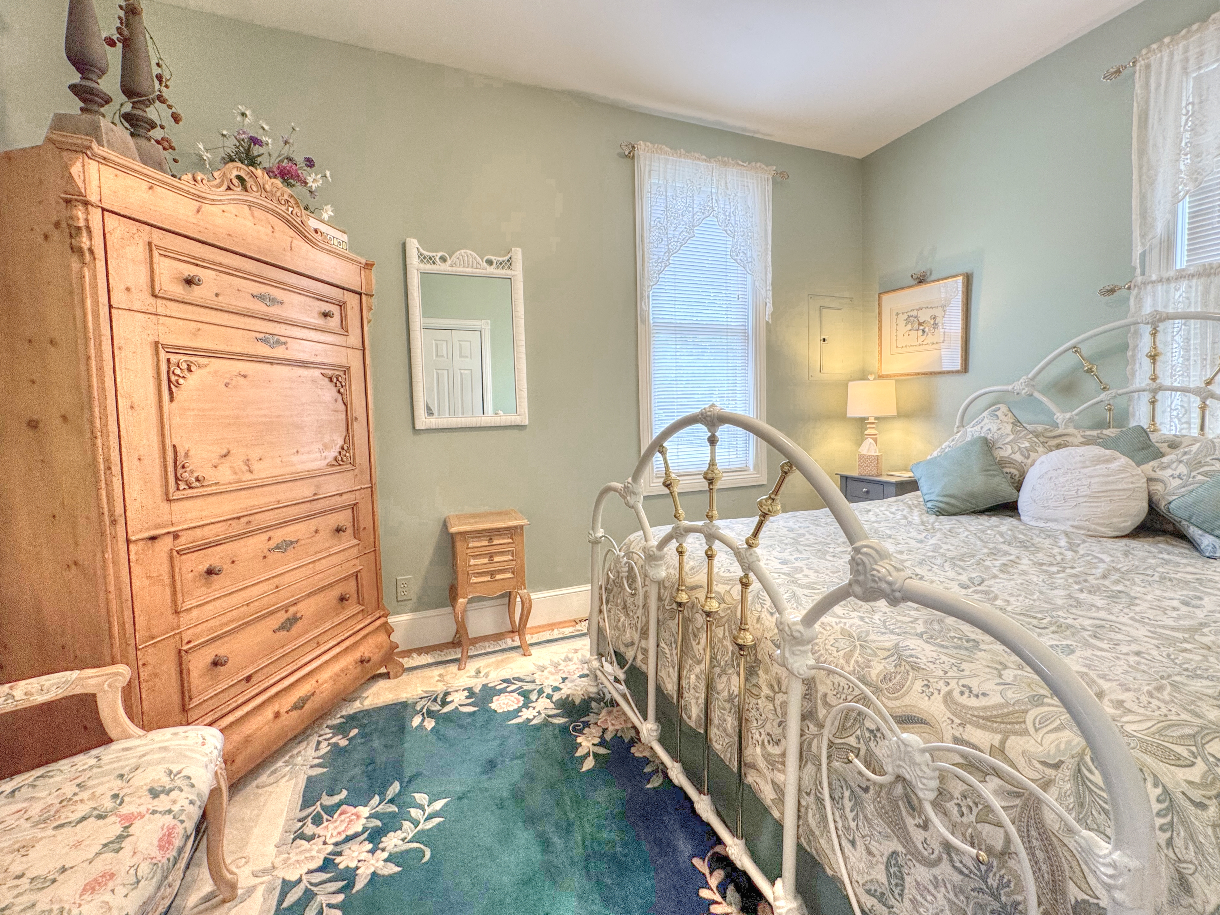 Soleil Lofts (@soleilloftsisyourhome) · Herriman, UT, image size:3946x2960