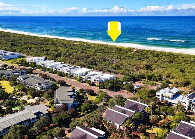 Magenta Coastal Oasis 1501