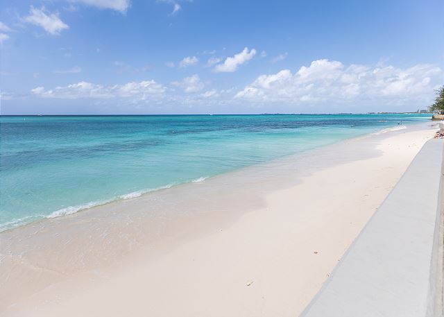 Cayman Reef Resort 14