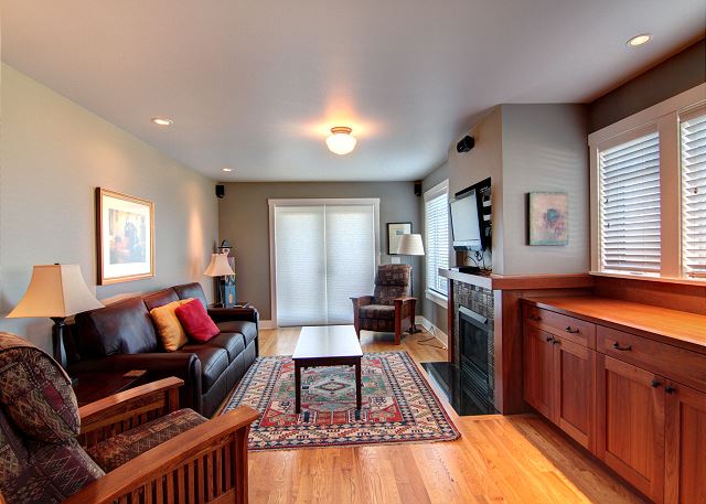High Tide Cannon Beach Property Management