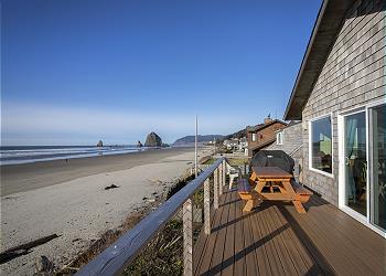 Isabel House - Cannon Beach Property Management