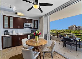 Regency on Beachwalk #86