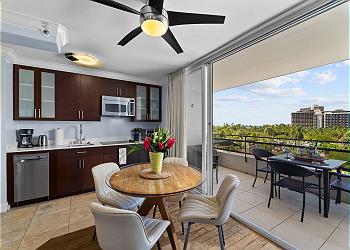 Regency on Beachwalk #86