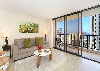 Waikiki Banyan #2410-T2