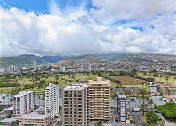 リスト内の次のコンドミニアムを見る