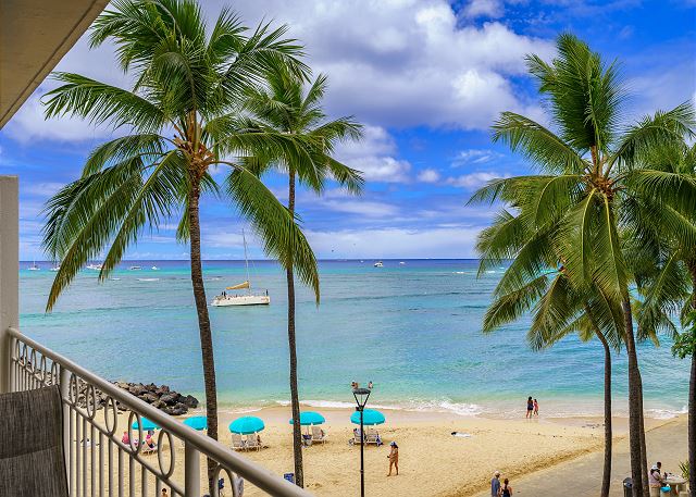 Waikiki Shore #303 - 【ワイキキ・ショア #303】広ーいラナイ付き