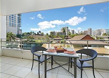 リスト内の次のコンドミニアムを見る