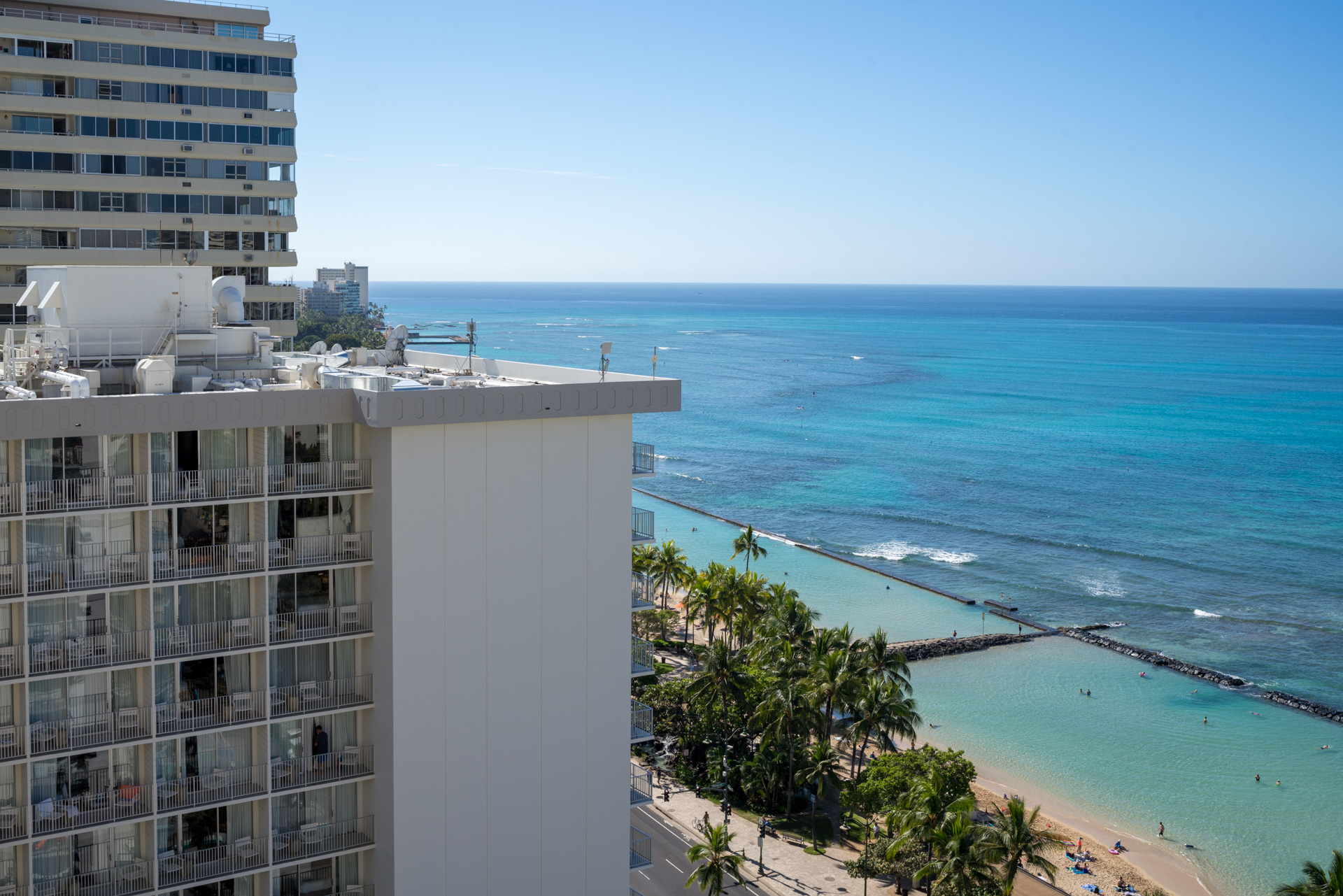 Waikiki Beach Tower 1903 Sweeping Ocean Views, 2 bed/2 bath Upgraded