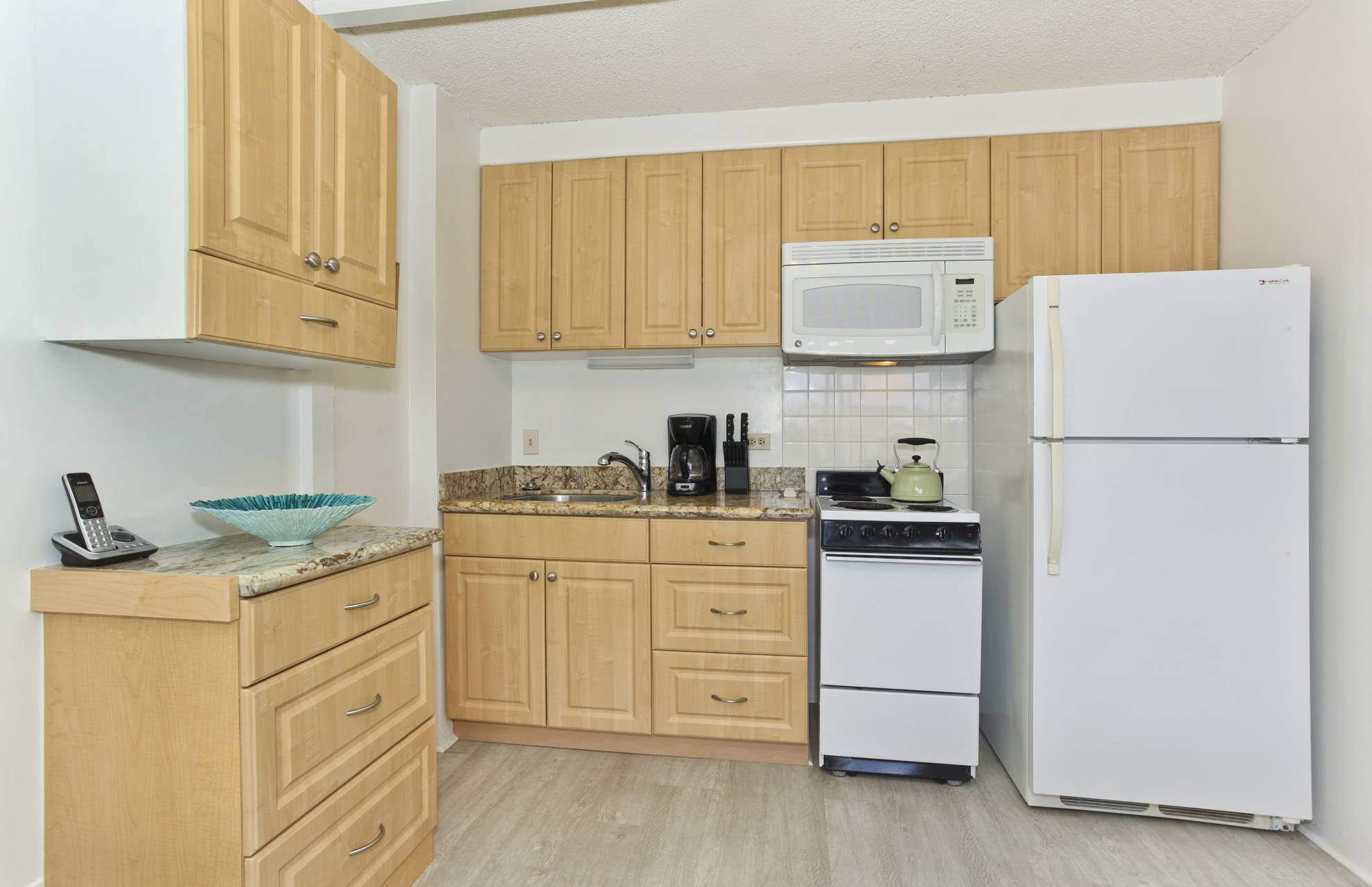 Fairway Villa #1516 - Studio with Kitchen, AC, Washer/Dryer, POOL, Wi ...