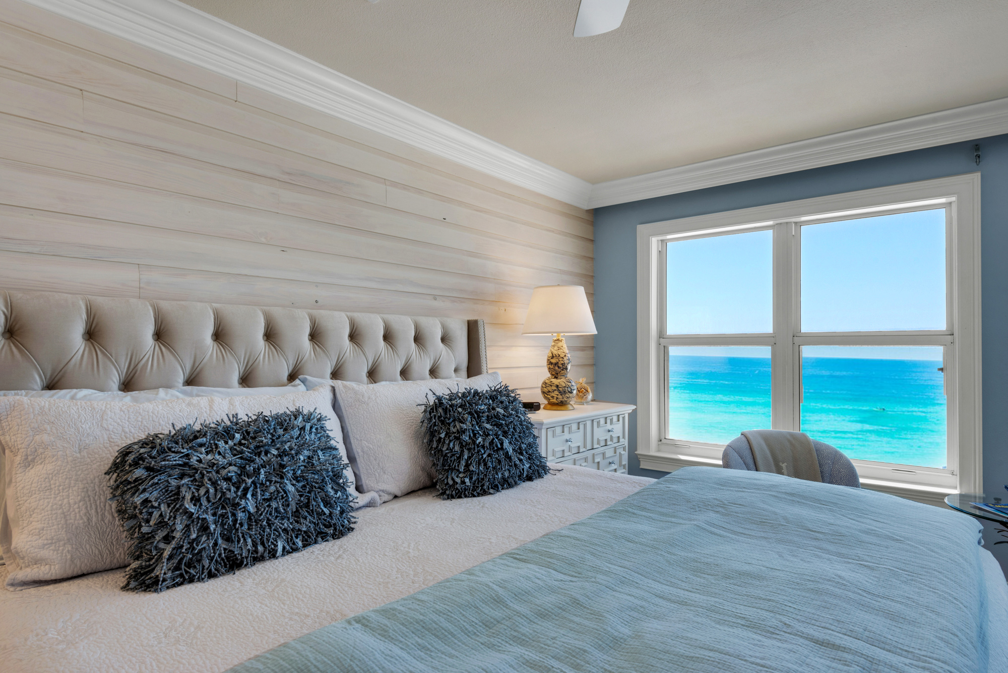 Crystal Dunes 306 18