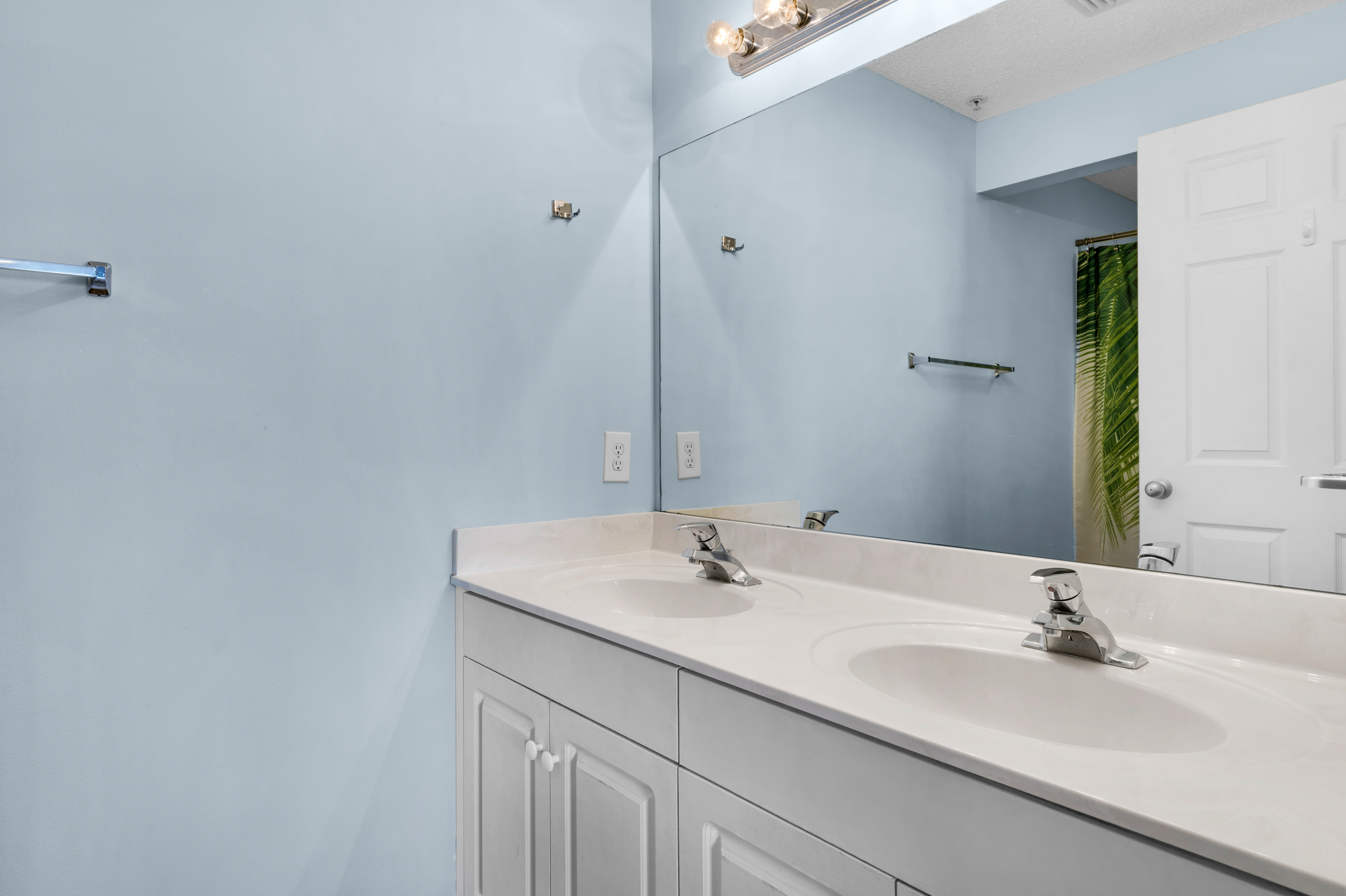 Majestic Sun 703B 16