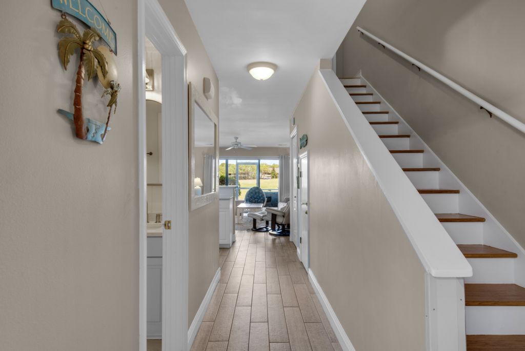 Seascape Lakefront Villa 136 13