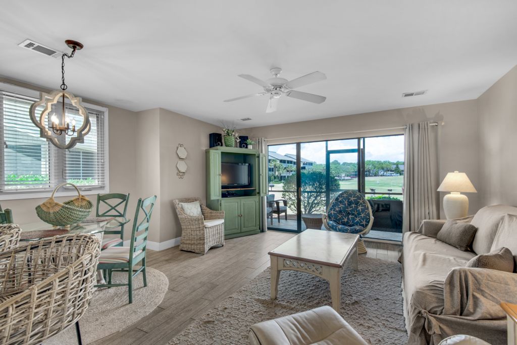 Seascape Lakefront Villa 136 5