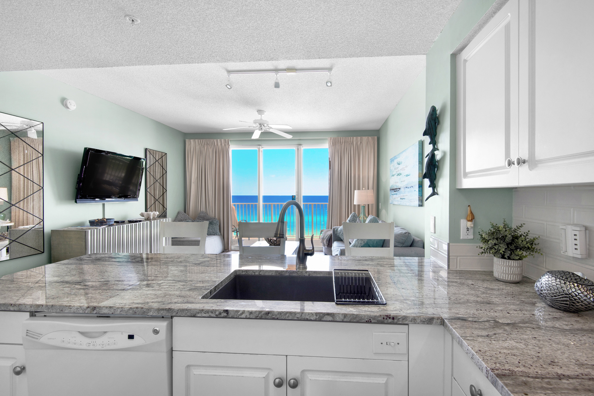 Majestic Sun 707B 17