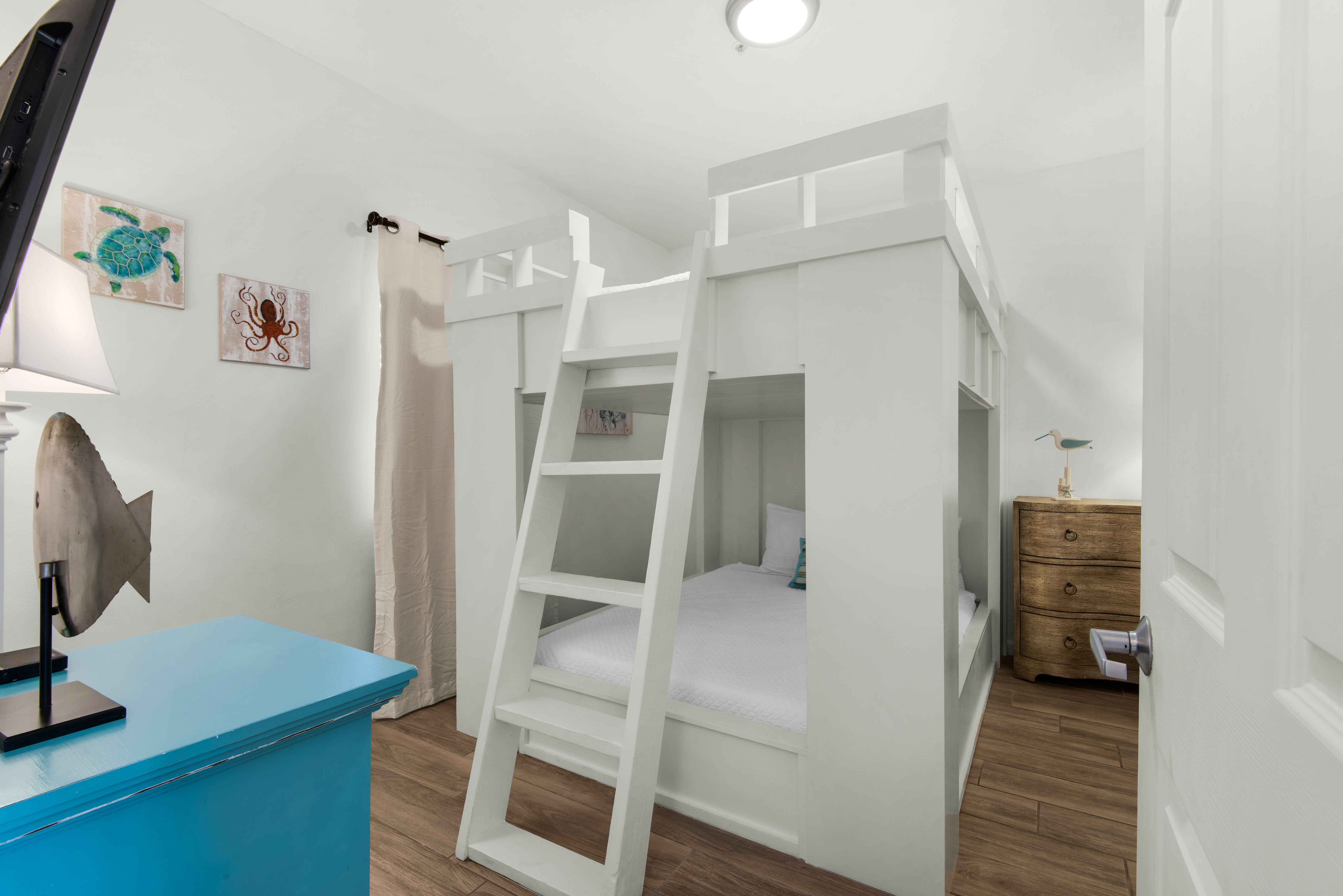 Emerald Waters 305 17