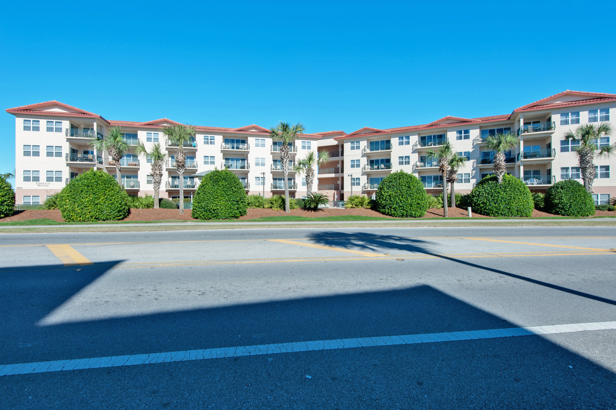 Emerald Waters 305 32