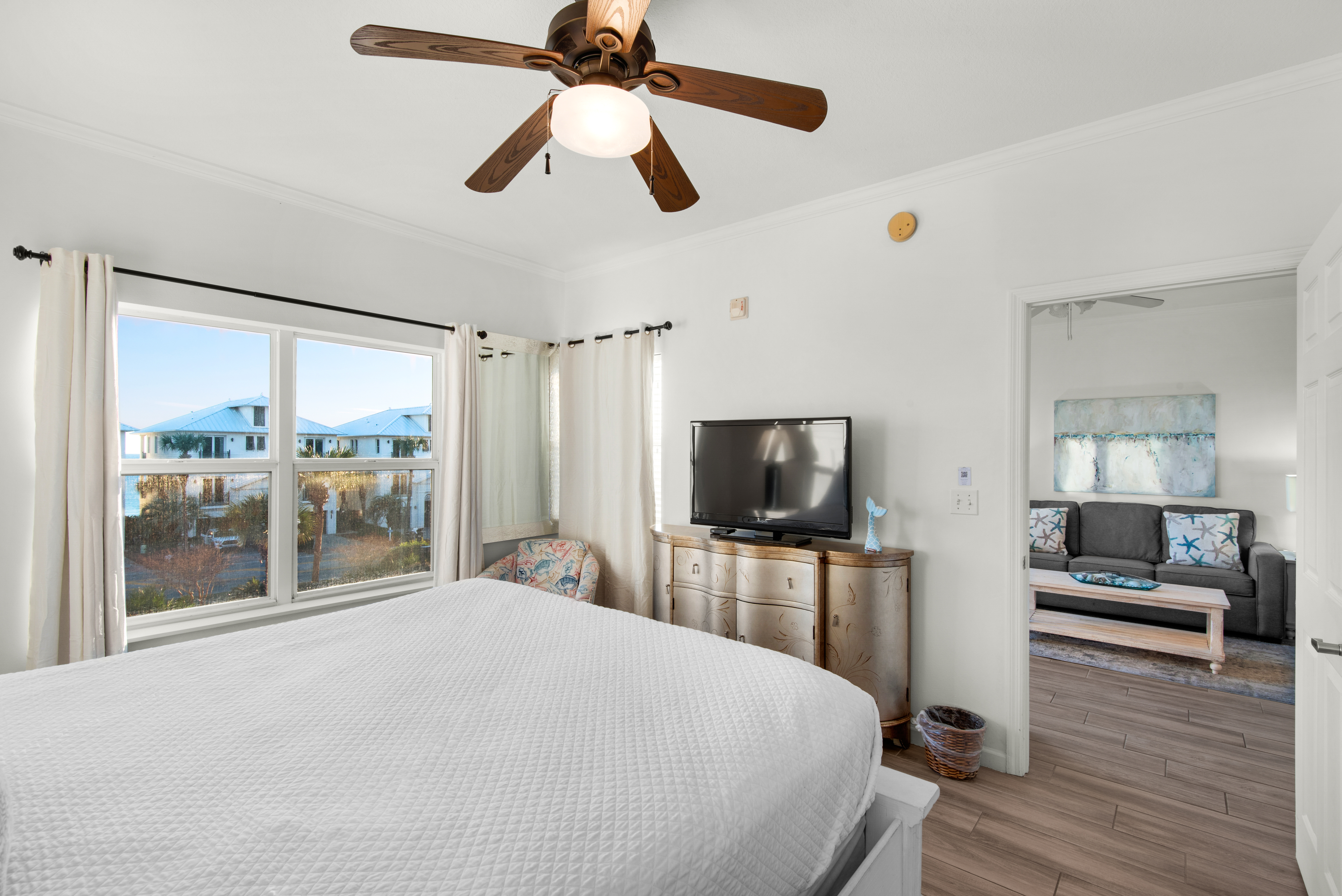 Emerald Waters 305 13