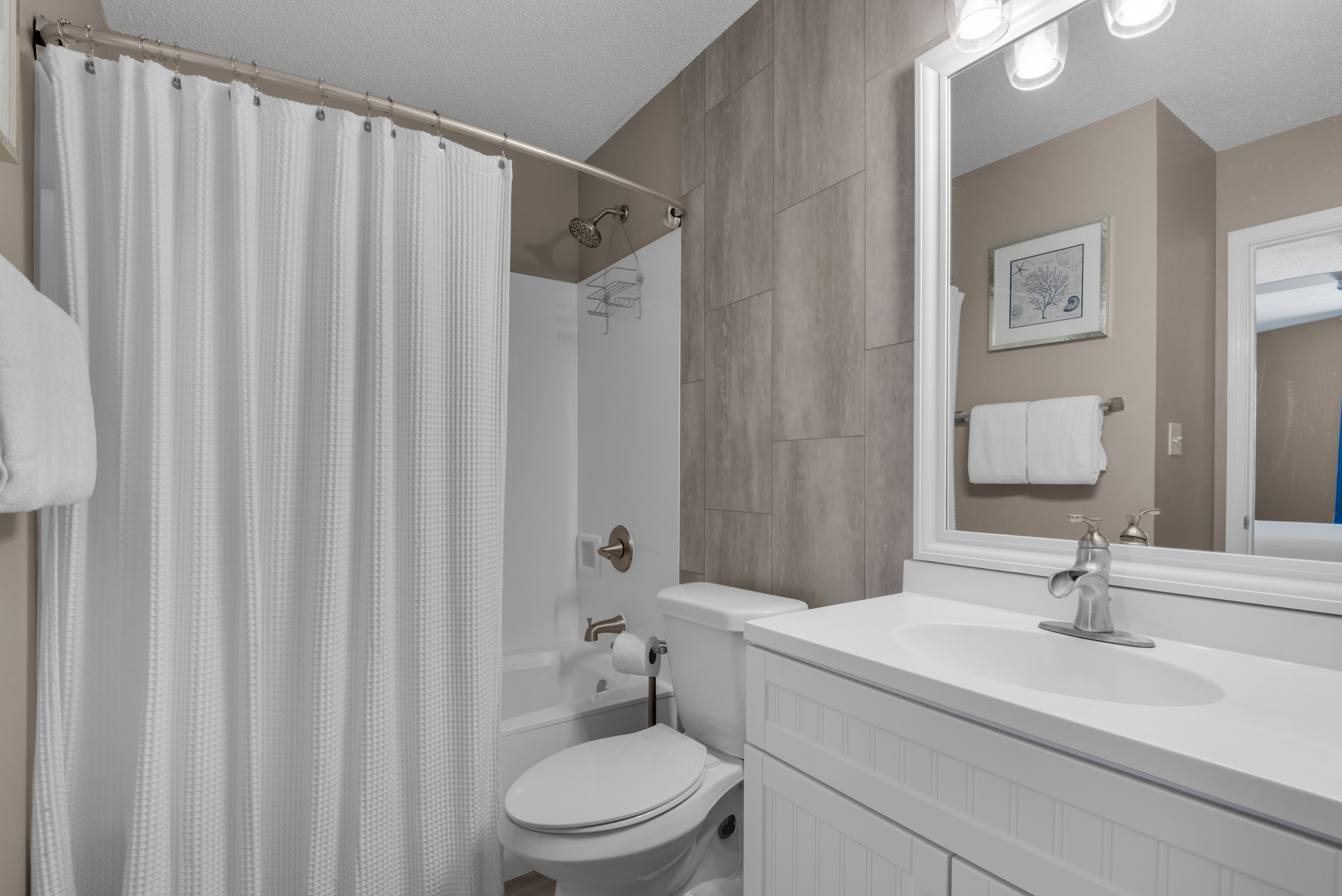 Maravilla 1204 - Guest bathroom w/ shower/tub double