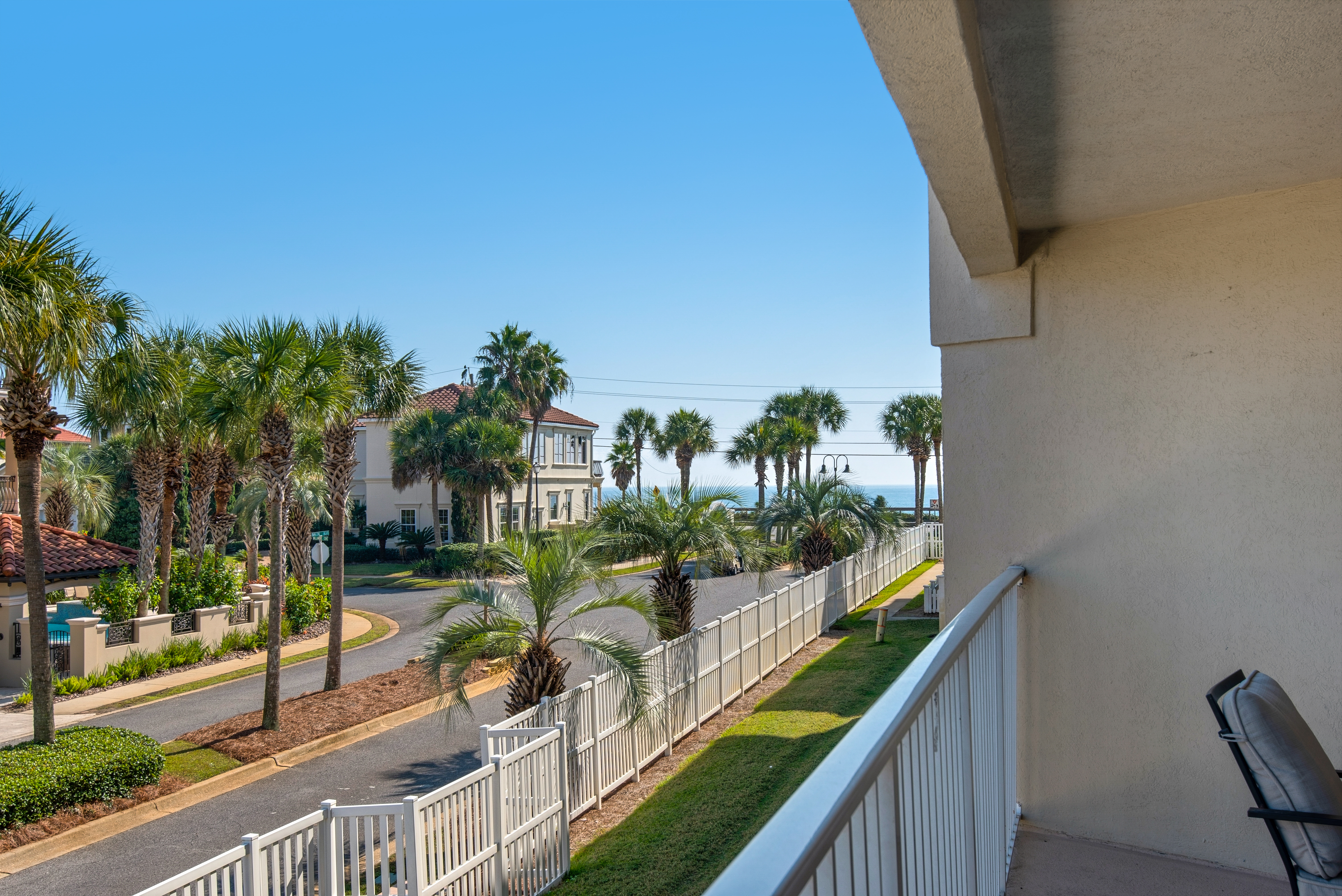 Maravilla 1204 - Balcony w/ beach view