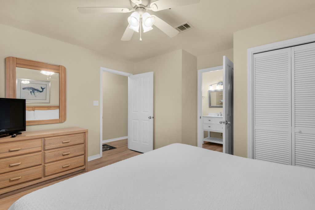 Grand Caribbean 207E 15