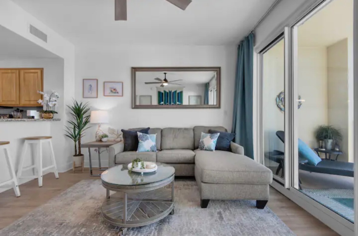 Ariel Dunes I 1605 | Photo 1