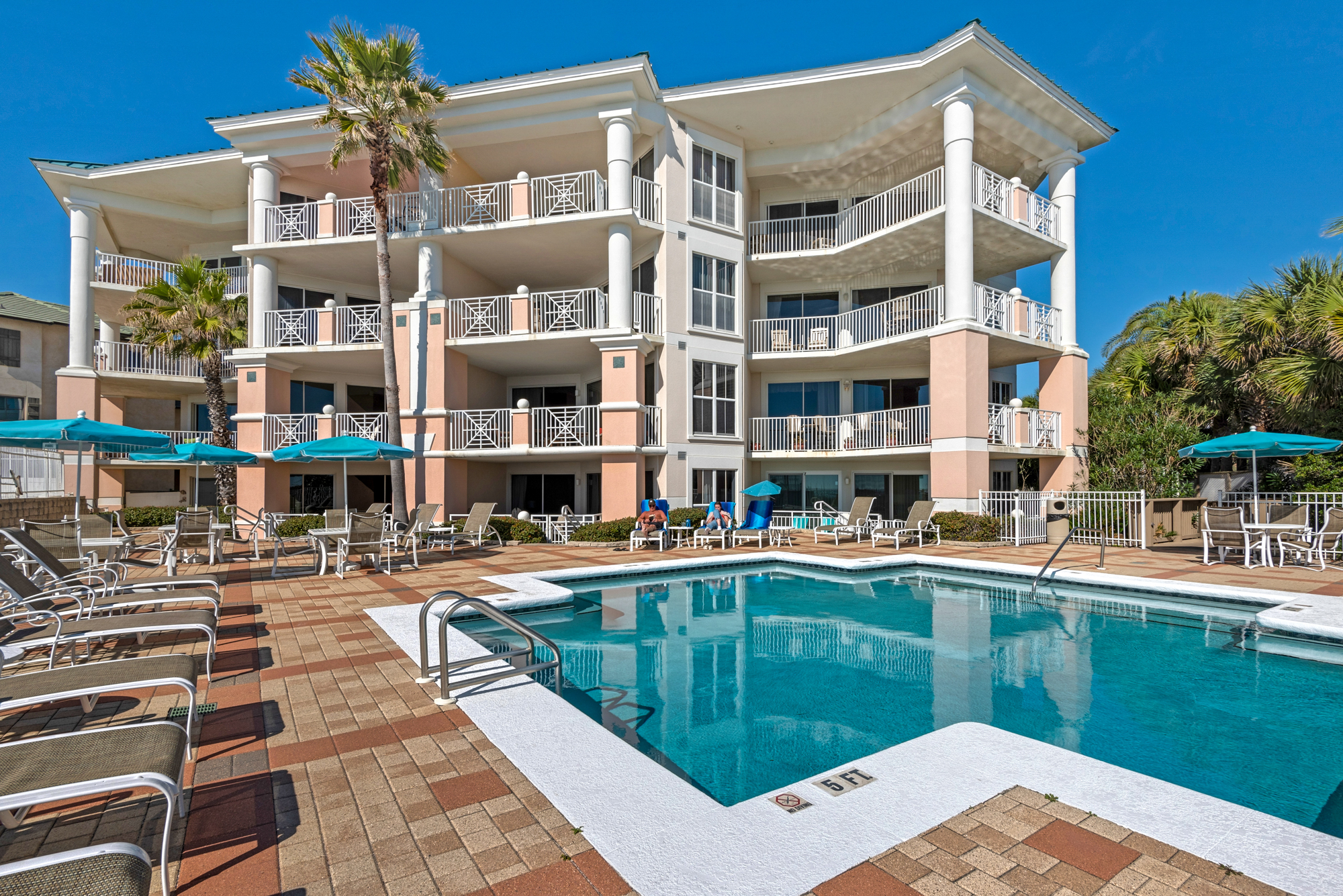 Blue Mountain Beach Retreat 21